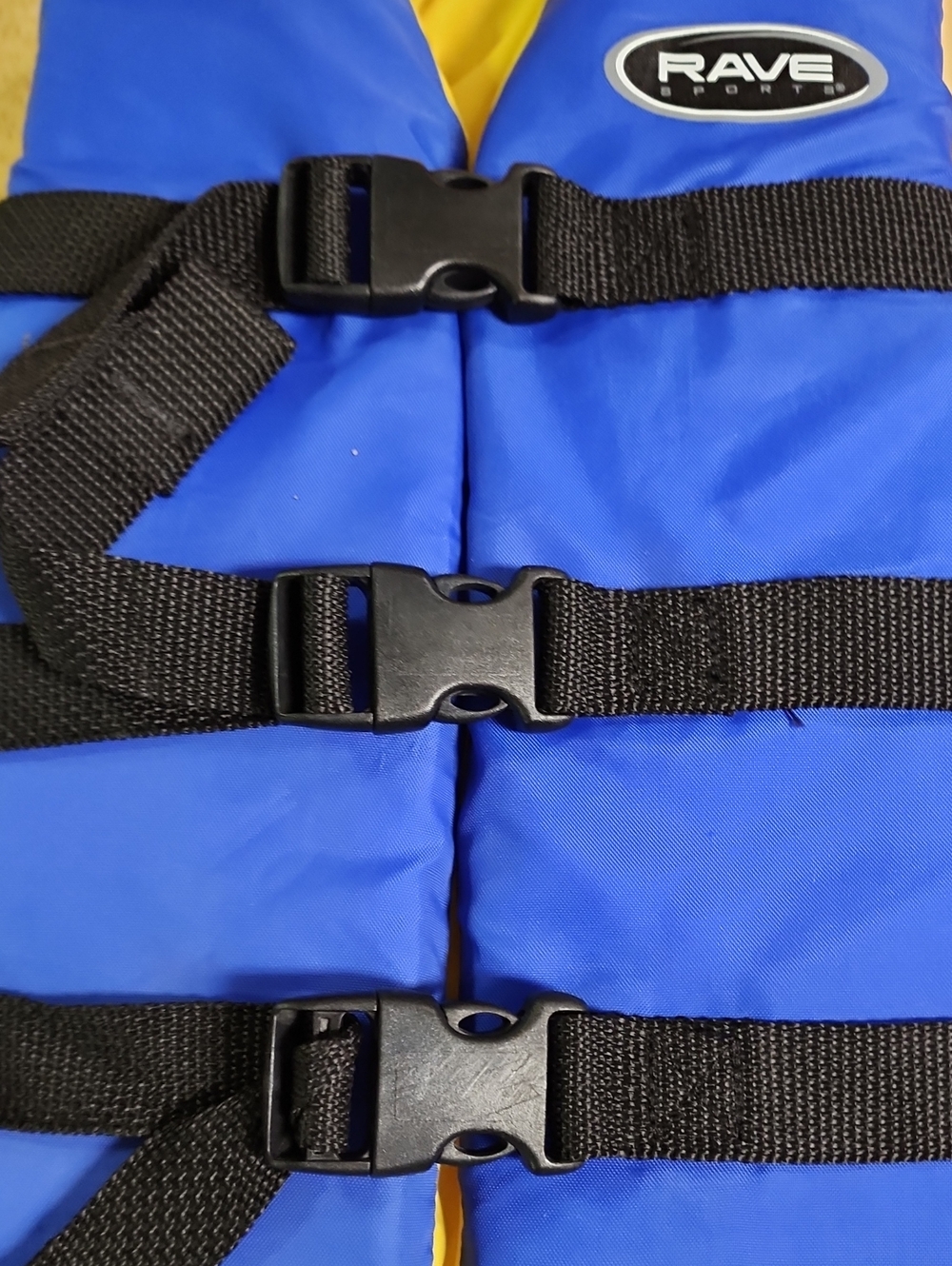 RAVE Sports Youth Life Vest Jacket Type III PFD 50-90 lbs Model 1701Y - Picture 4 of 6
